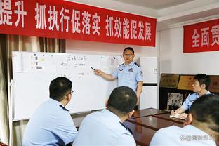 苏群：湖人频繁变阵对浓眉伤害最大 外线不准让对方防守越收越小